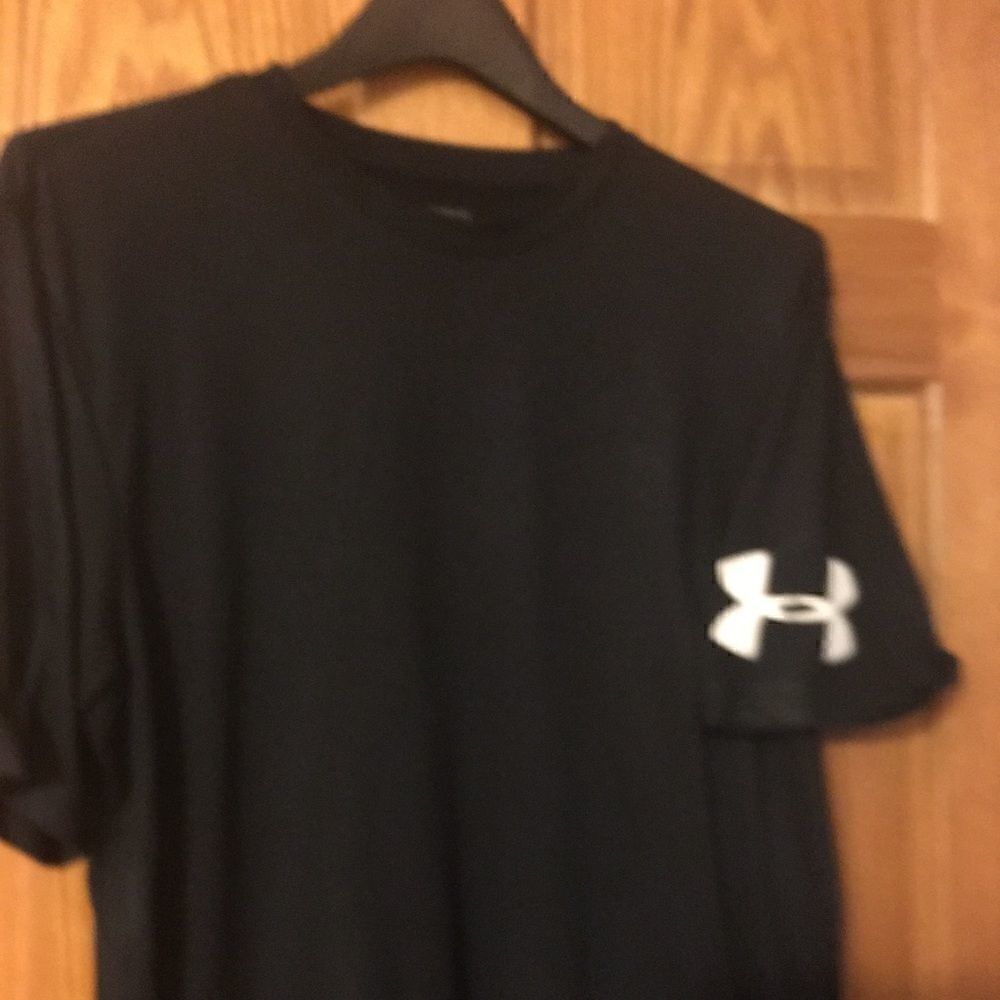 Men’s Under Armour shirt  
